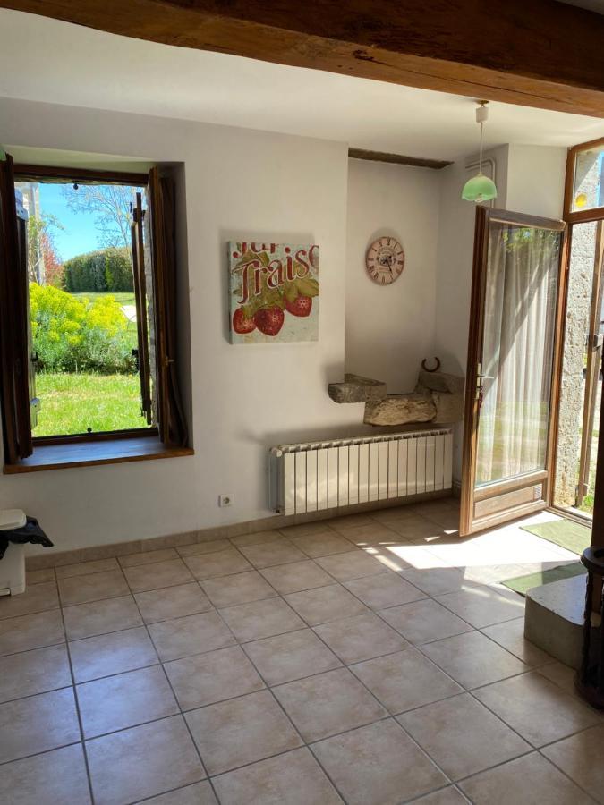 Chez Sophie - Gite Et Gite Equestre Clermont-Dessous 外观 照片