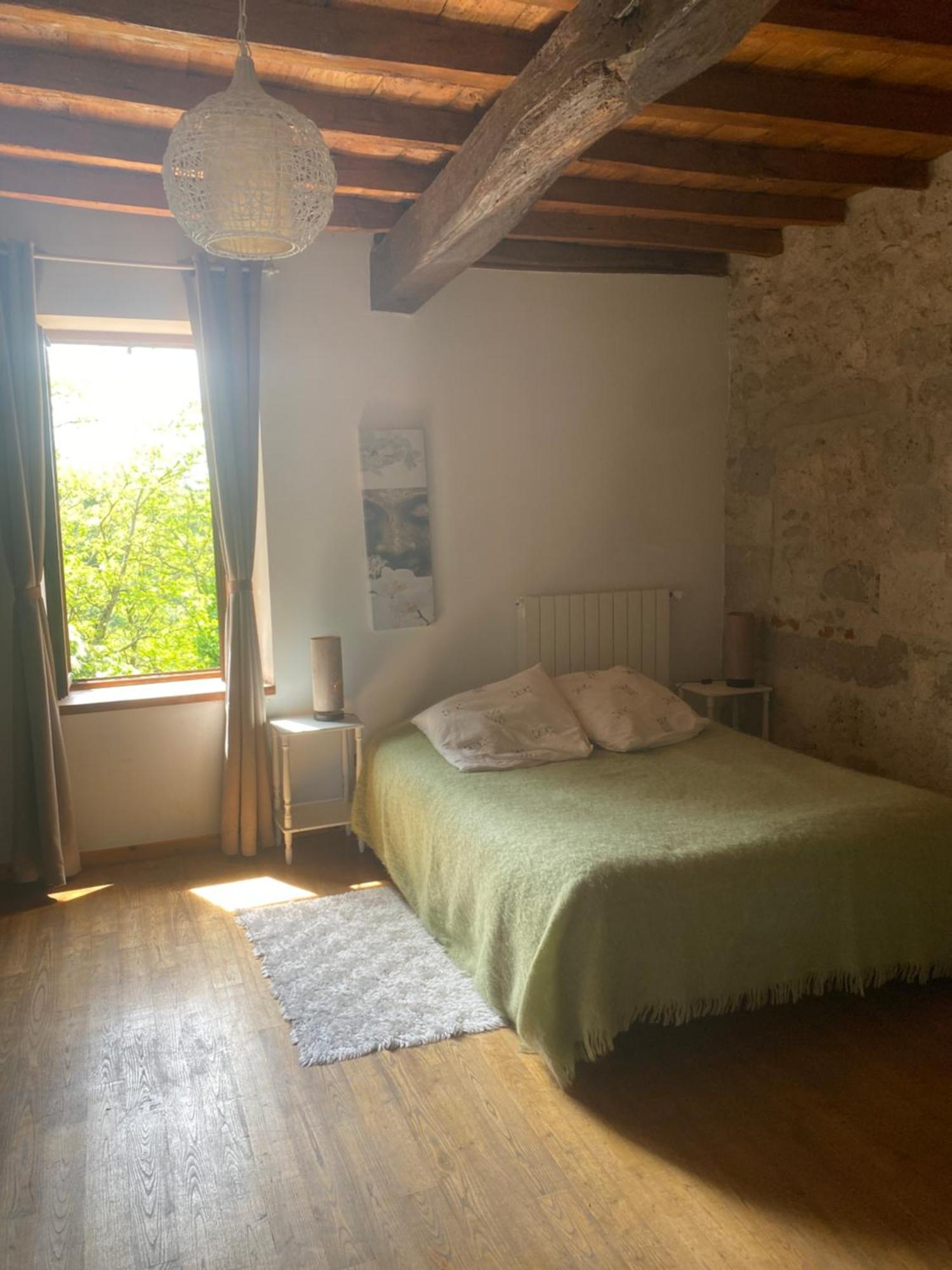Chez Sophie - Gite Et Gite Equestre Clermont-Dessous 外观 照片